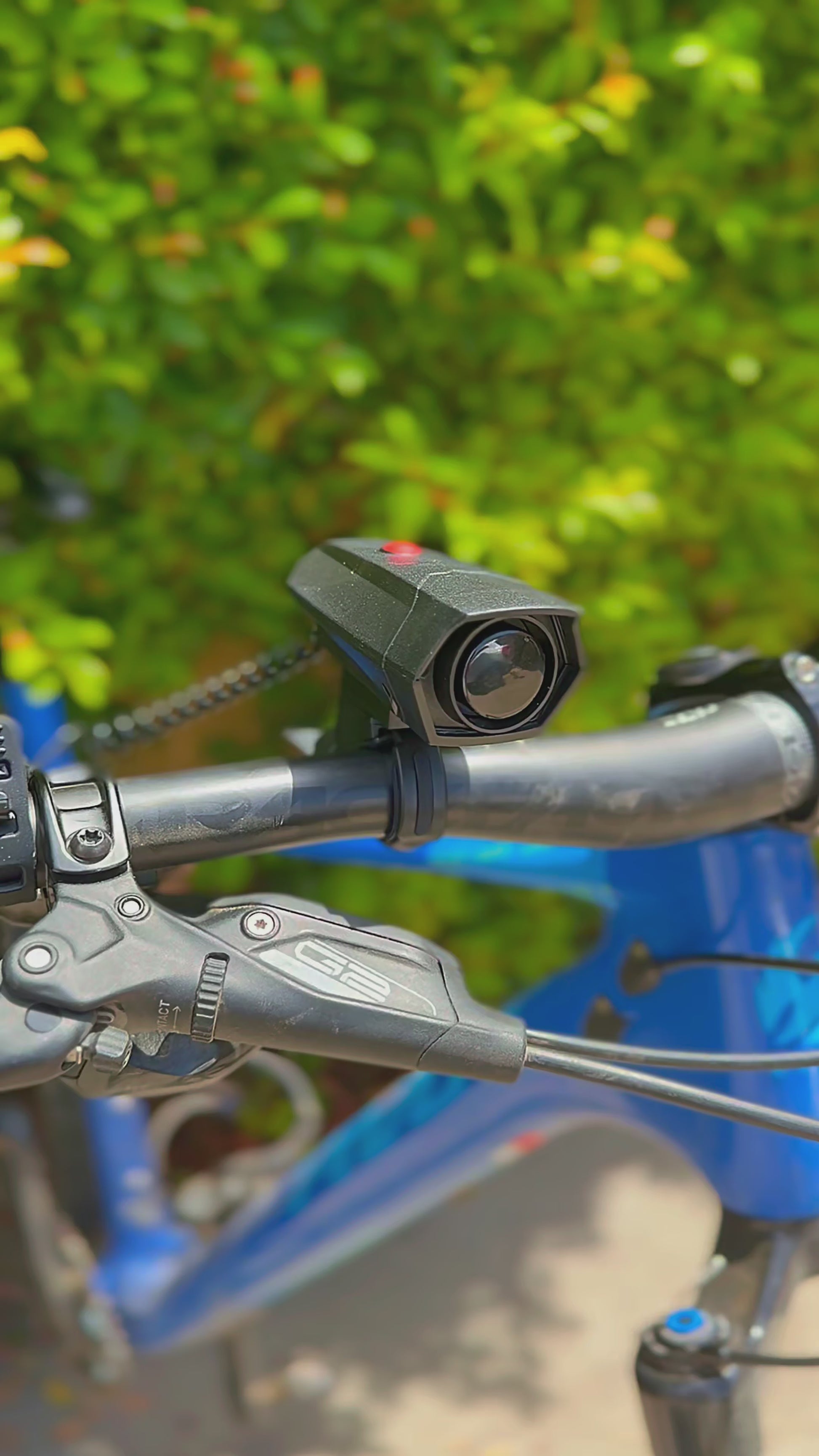 Video of Torvani's roadbike horn in action.